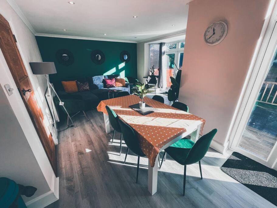 Apartamento Modern 3 Ground Floor Parking And Garden Bournemouth Exterior foto